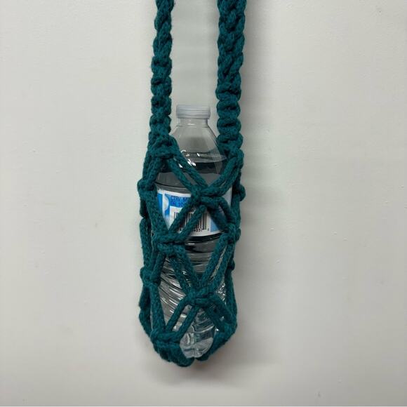 Macrame Green Water Bottle Crossbody Holder Purse Crochet Fisherman Stretchy - Picture 2 of 3